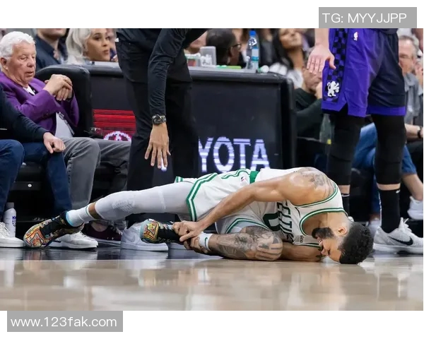 11月12日东部卡位战！凯尔特人客场挑战76人 塔图姆能否率队延续交锋优势？